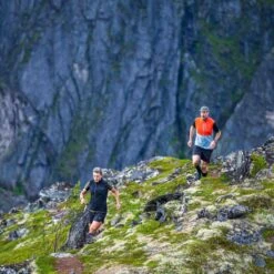 Norrona Senja Aero90 Vest - Men's 17 Norrona Senja Aero90 Vest - Men's -Dakine Store AREBLUFOG D6