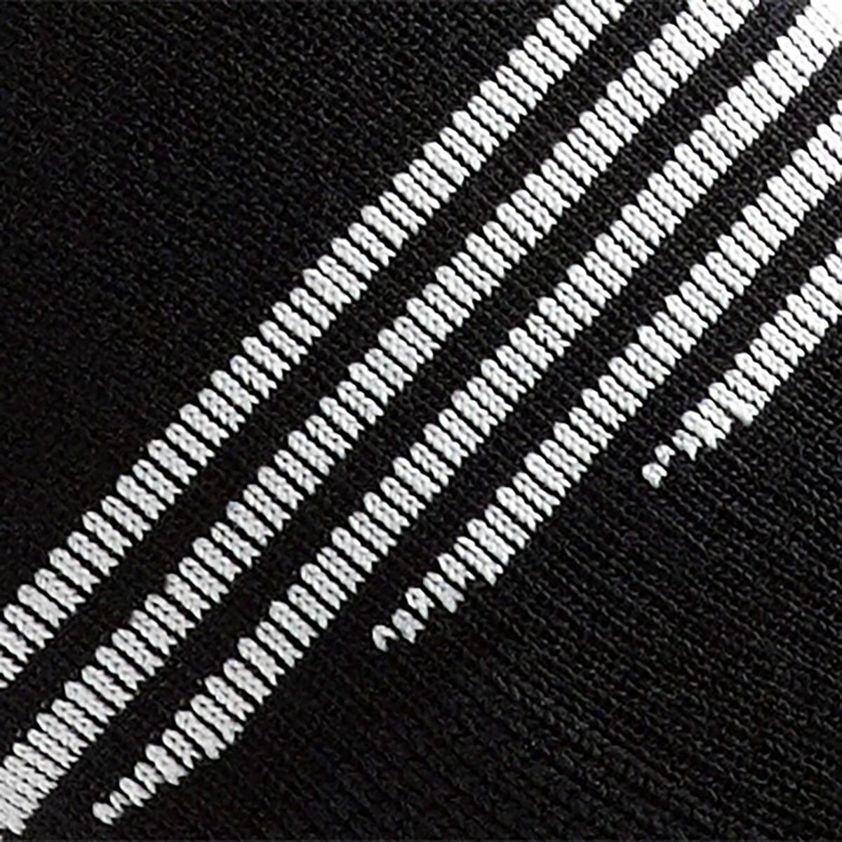 Darn Tough Element Quarter Lightweight Cushion Sock 5 Darn Tough Element Quarter Lightweight Cushion Sock - Image 3