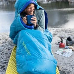 Therm-a-Rest Space Cowboy Sleeping Bag: 45F Synthetic -Dakine Store CEL D7