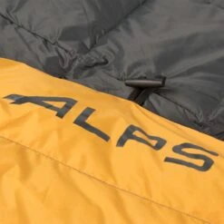 Alps Mountaineering Dogwood + Sleeping Bag: 40F Synthetic -Dakine Store CHACAN D1