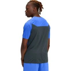 On Running Performance T-Shirt - Men's 17 On Running Performance T-Shirt - Men's -Dakine Store COBBLA D1