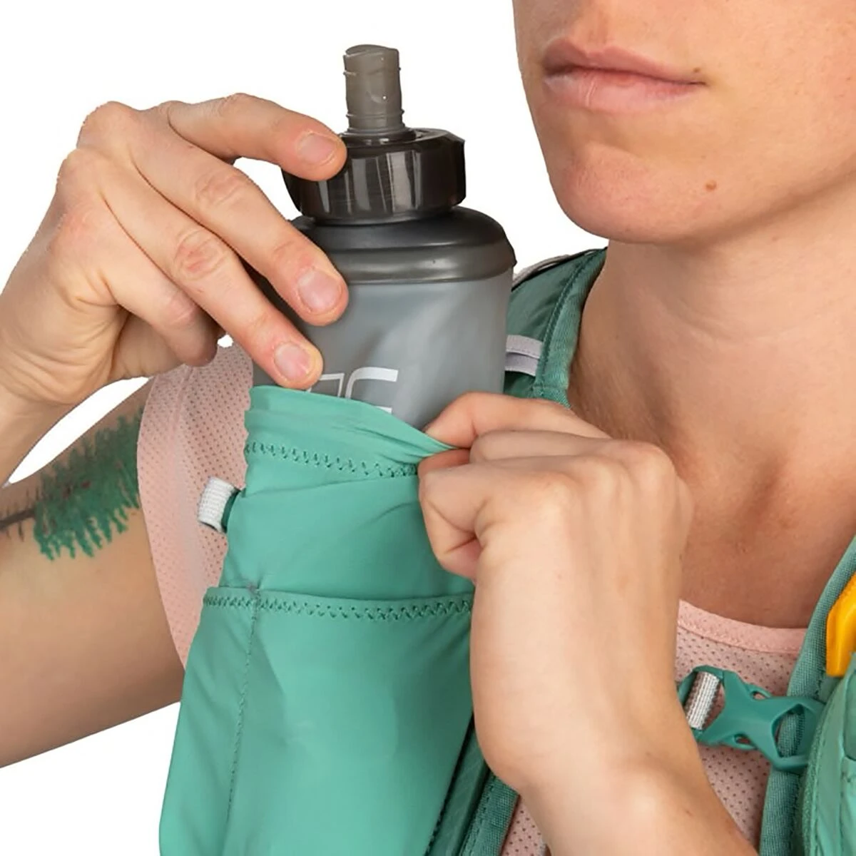 Ultimate Direction FastpackHer 20L Backpack - Women's 5 Ultimate Direction FastpackHer 20L Backpack - Women's - Image 3