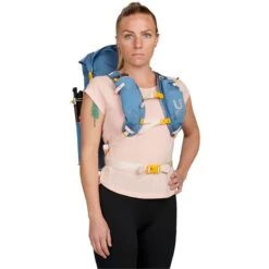 Ultimate Direction FastpackHer 30L Backpack - Women's -Dakine Store FOG D2