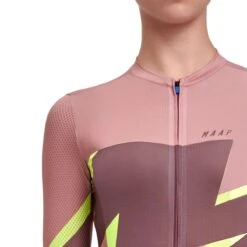 Evolve 3D Pro Air Short-Sleeve Jersey - Women's 14 Evolve 3D Pro Air Short-Sleeve Jersey - Women's -Dakine Store MUS D3