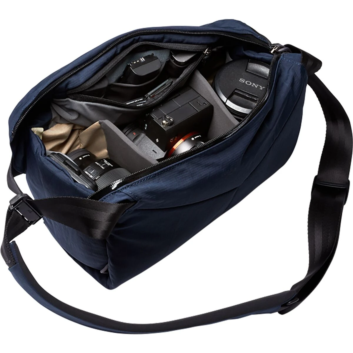 BELLROY Venture 10L Sling Bag 5 BELLROY Venture 10L Sling Bag - Image 3