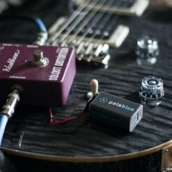 Lithium Ion Rechargeable 9V Batteries -Dakine Store ONECOL D7 8