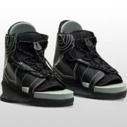 System Wakeboard + Clutch Bindings 15 System Wakeboard + Clutch Bindings -Dakine Store ONECOL D8 10