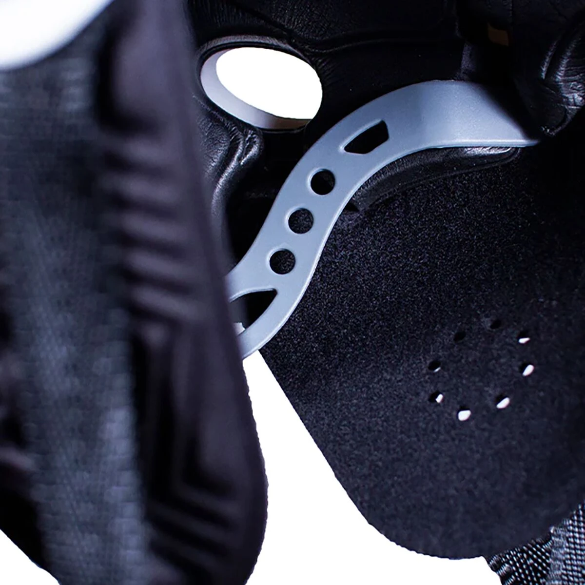 Dakine Renegade Kite/Foil Helmet 4 Dakine Renegade Kite/Foil Helmet - Image 2