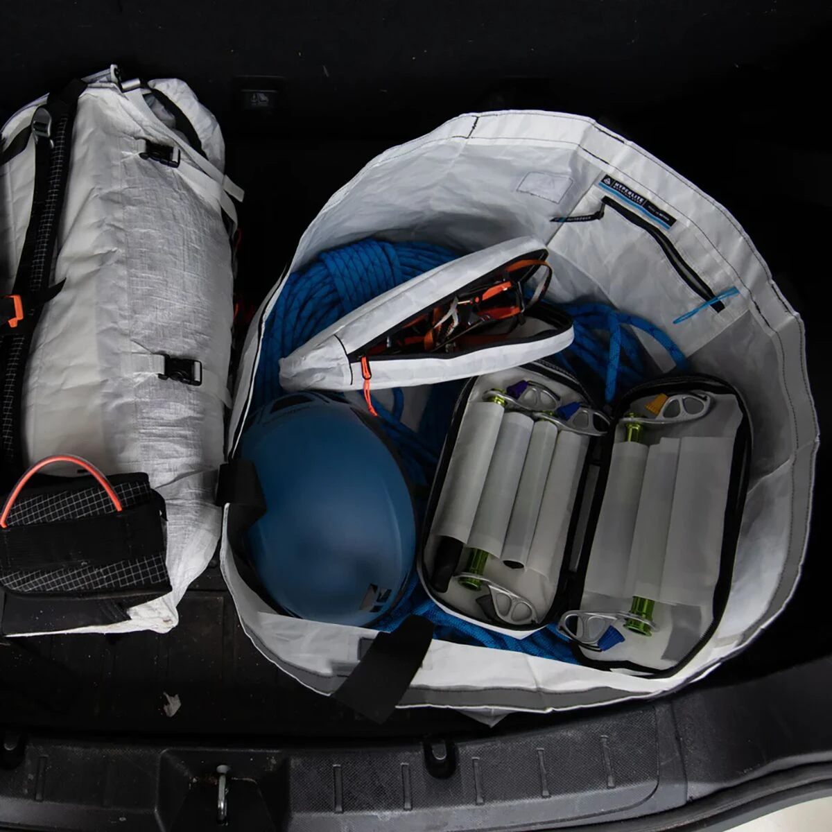 Hyperlite Mountain Gear Trail Tote Bag 30L 7 Hyperlite Mountain Gear Trail Tote Bag 30L - Image 5