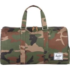 Novel 42.5L Duffle -Dakine Store WOOCAMZIP D1